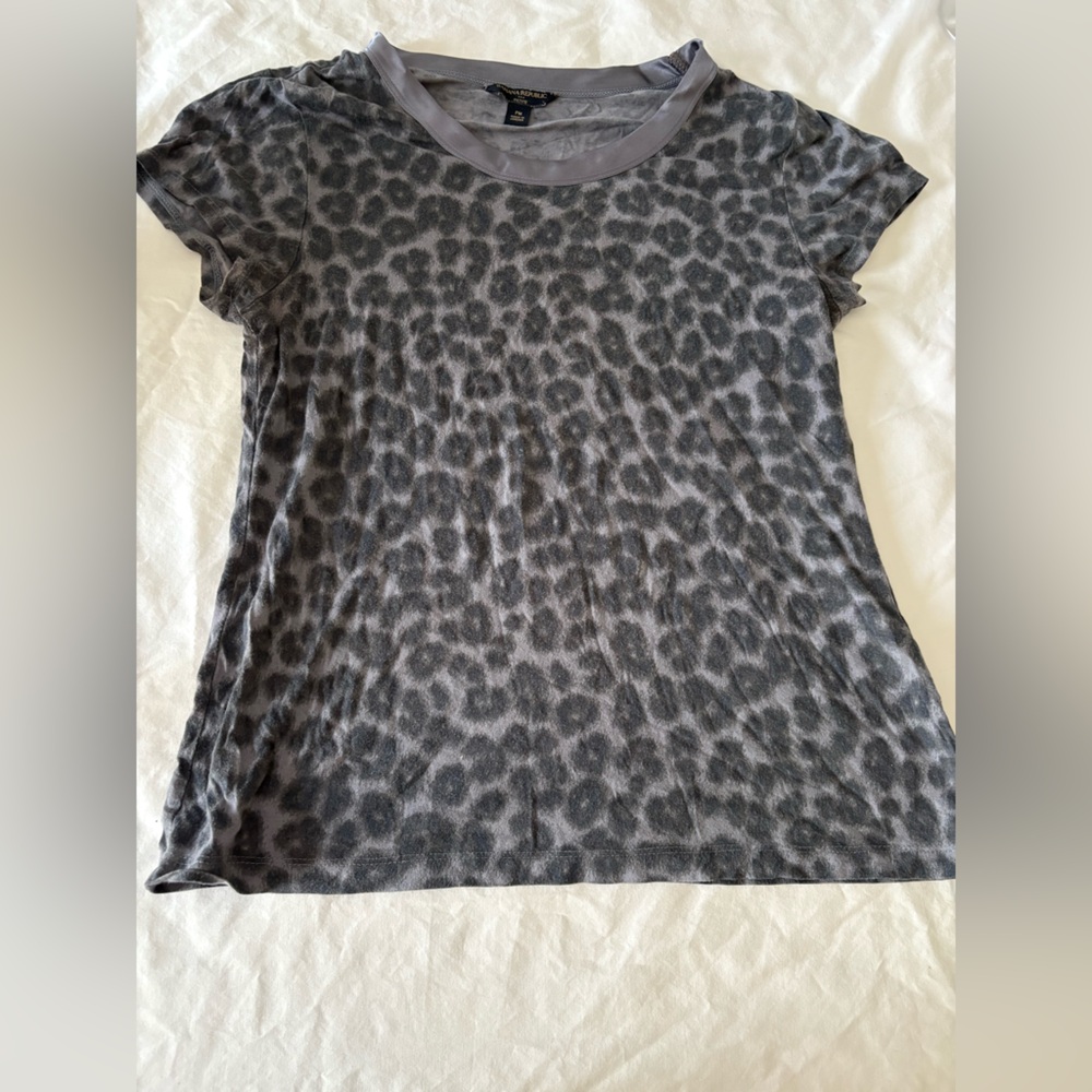 Banana Republic leopard petite top